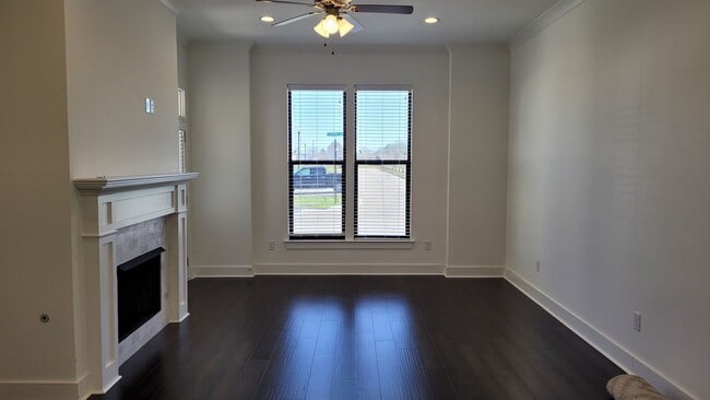 Photo - Beautiful 4 bedroom home in Settlement at Shoe Creek