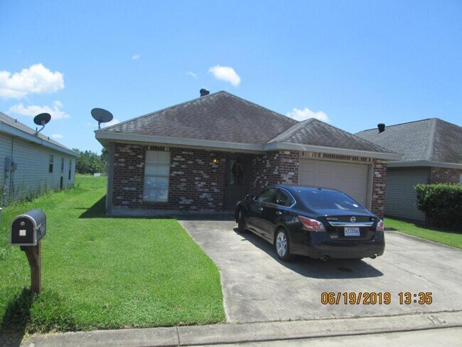 160 Jolie Oaks Blvd