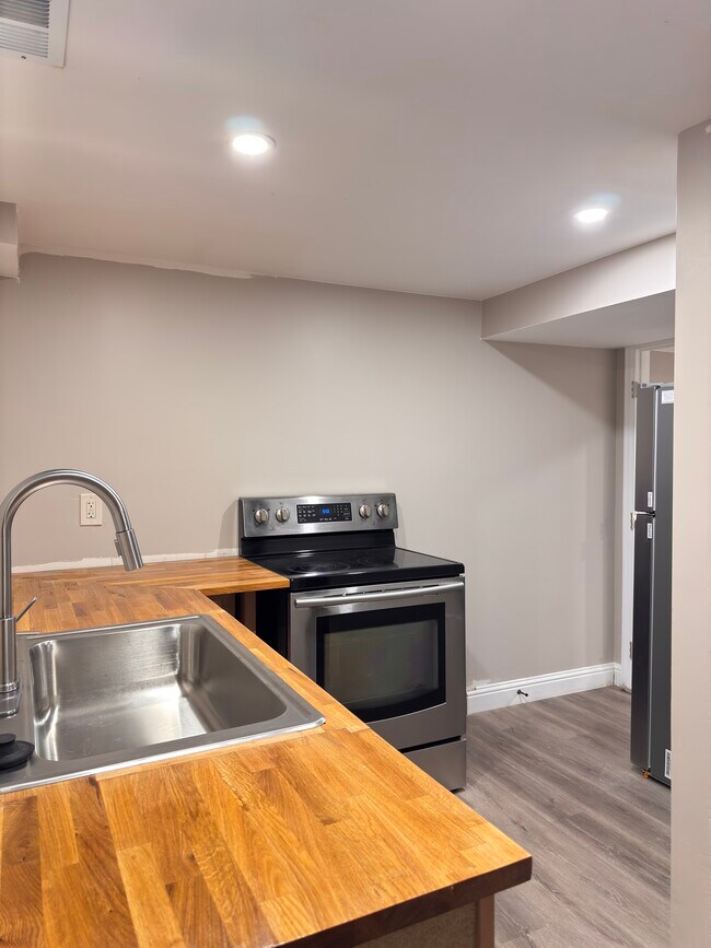 Photo - 8361 Circle Dr