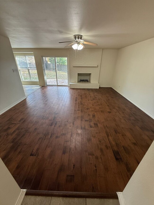 Photo - 3417 Timberlane Dr