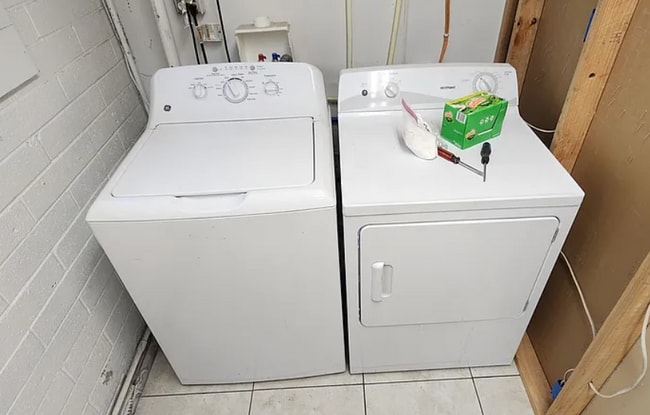 Photo - 76 E 1st N Unit 76 Shared Apartment