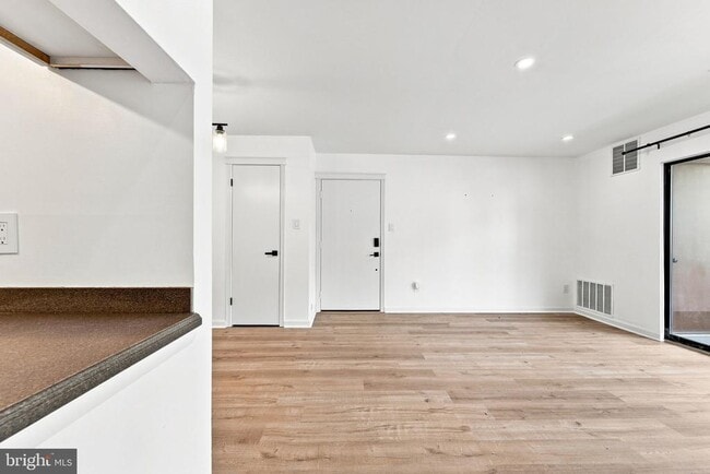 Photo - 903 Lindsey Ct