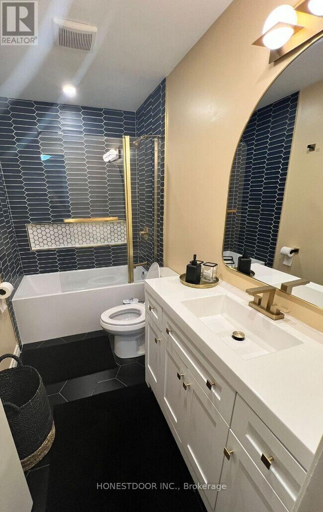 Photo - 72 Tumbleweed Crescent