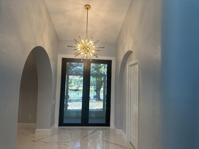 Photo - Gulf Cove Community