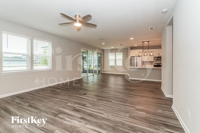 Photo - 2081 Amberly Dr