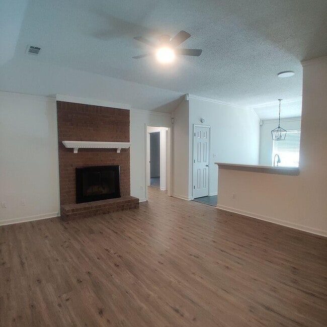 Photo - 7743 Meadow Vale Dr