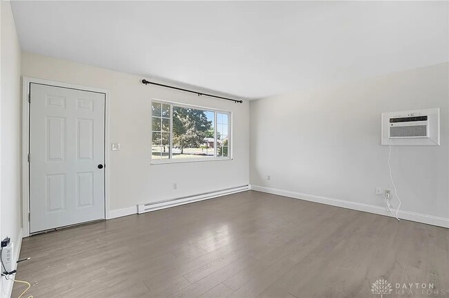 Photo - 2411 New Castle Dr House