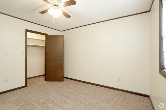 1 Bedroom - Bedroom - Cedar Point Apartments