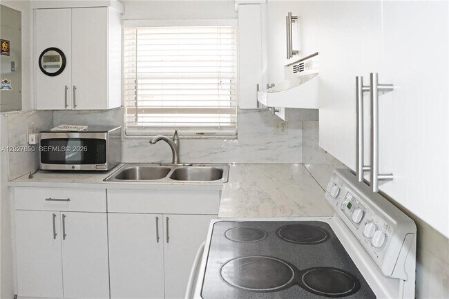 Photo - 15006 SW 80th Terrace Unit 913