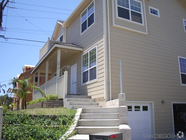 Building Photo - 3012 Rosecrans St Rental