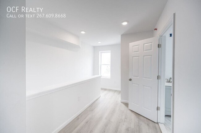 948 Belmont Ave Unit 3