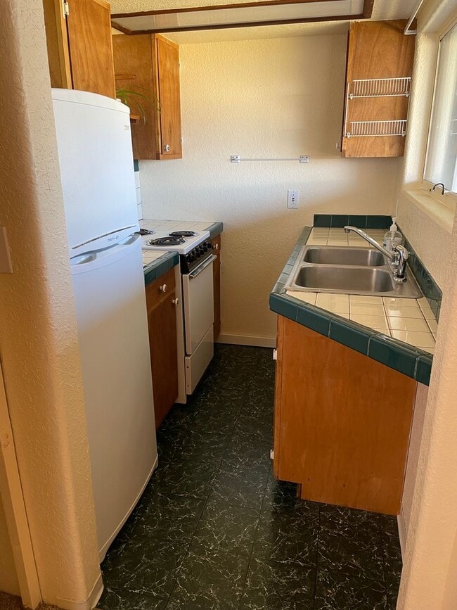 Building Photo - HAWD663 Unit 663 1/2