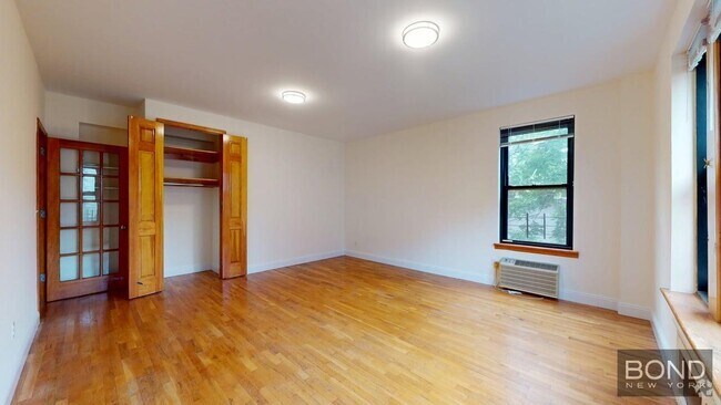 Building Photo - 200 Riverside Dr Unit 5E Rental