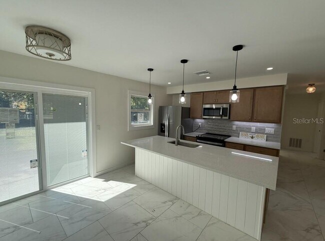 Photo - 1809 5th Ave W