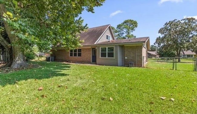 Photo - 516 Camellia Dr