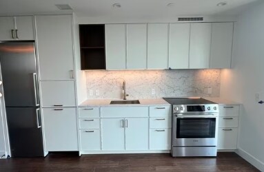 Images are representative samples of the advertised unit. Actual units shown during tours may differ - 17 Lattimore Ct Unit A7