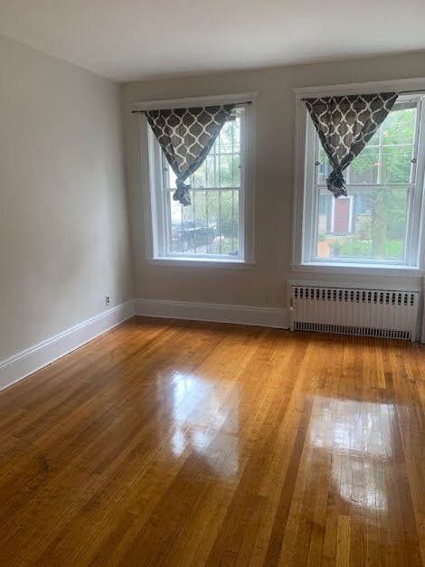 Photo - 104 Strathmore Rd