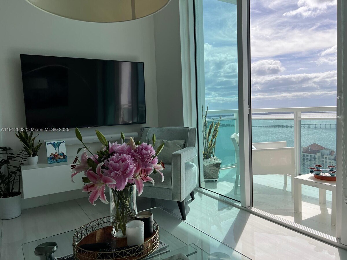 Photo - 950 Brickell Bay Dr Unidad 5307