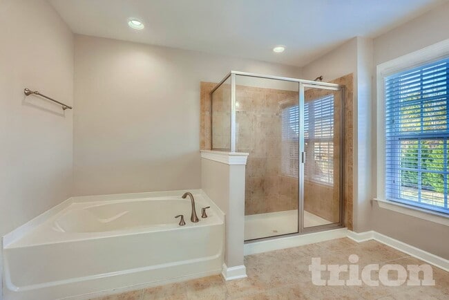 Photo - 1104 Brough Hall Dr