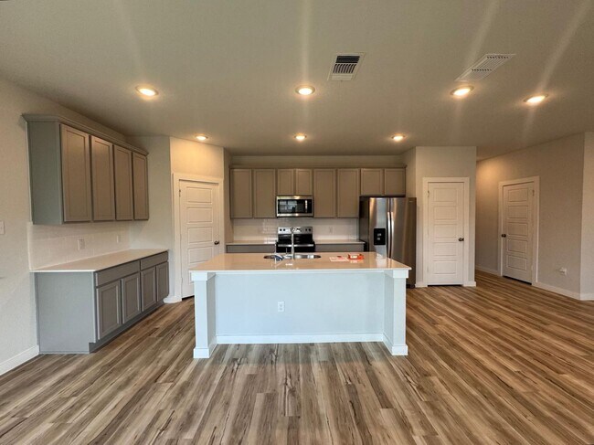 Building Photo - 5935 W Hausman Rd Rental