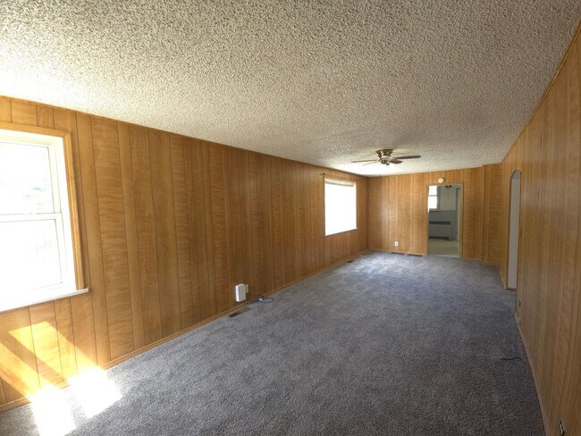 Photo - Super cute house in Wallace near the school!