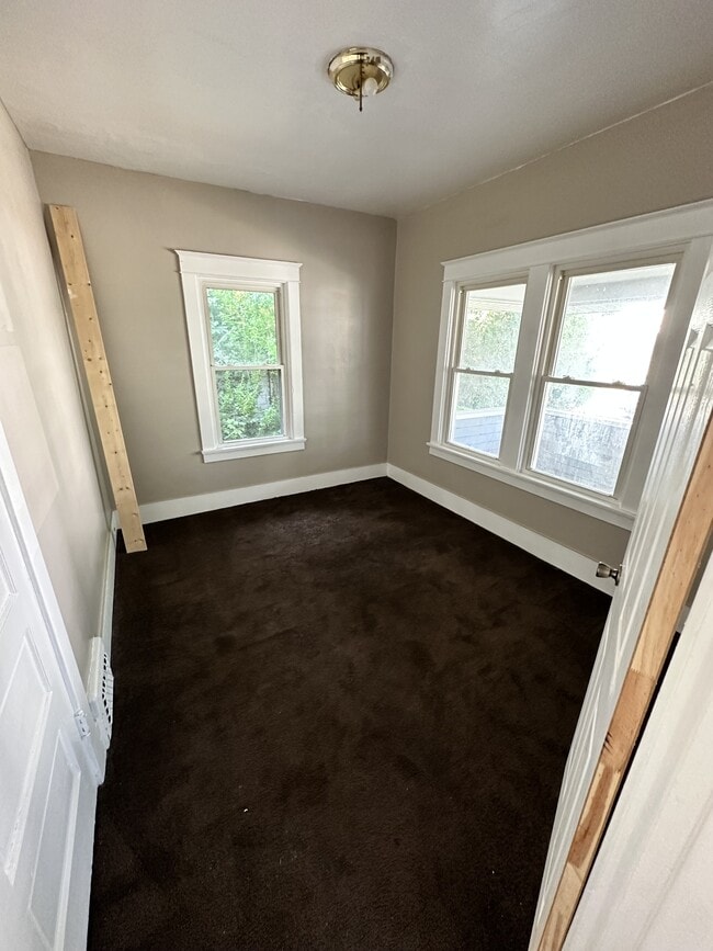 Photo - 2114 High St