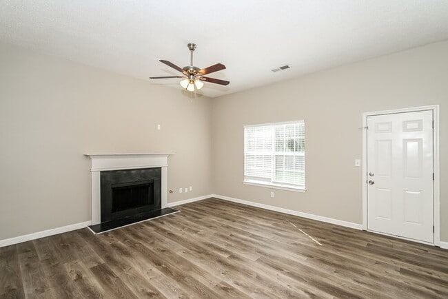 Photo - 3627 Lower Creek Dr