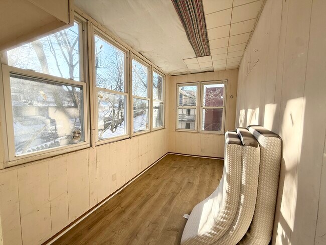 Photo - 144 Hillside St Unit 2