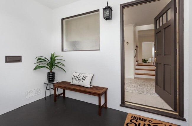 Photo - 675 Prentiss St