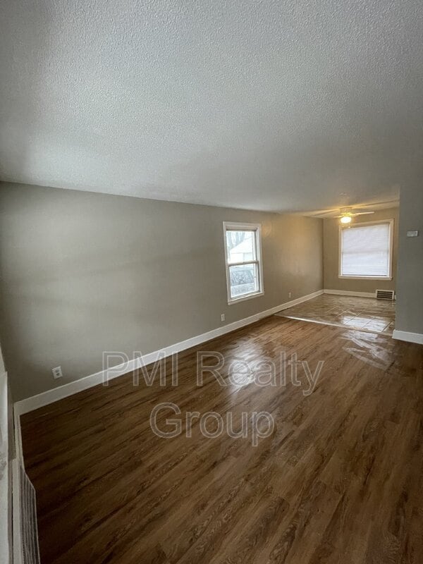 Photo - 25561 Tungsten Rd