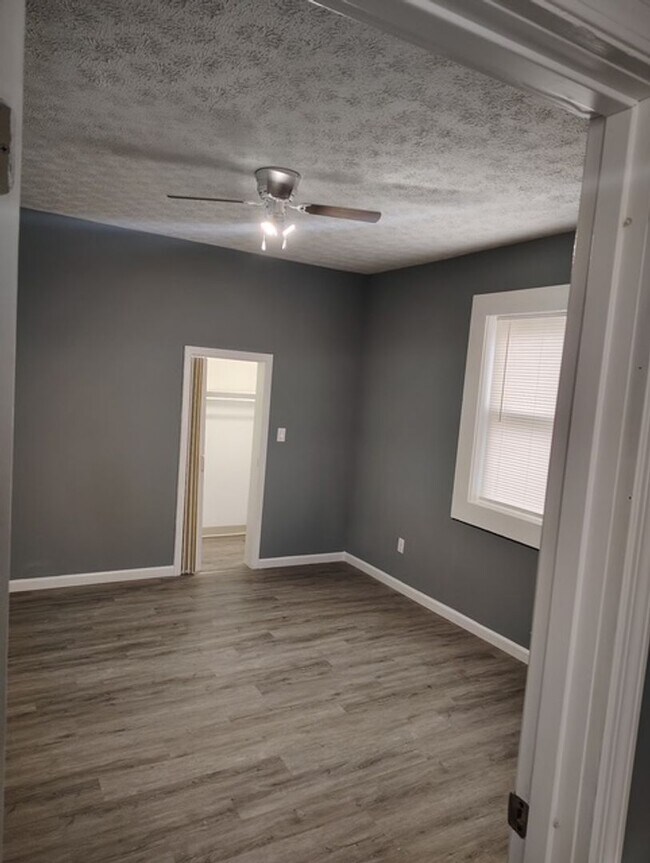 Photo - 609 E Mulberry St Unit 609-2 E Mulberry