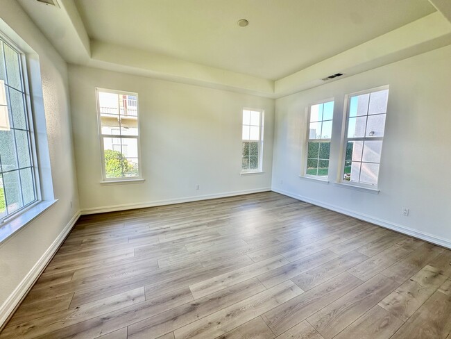 Photo - 1976 Lakota St