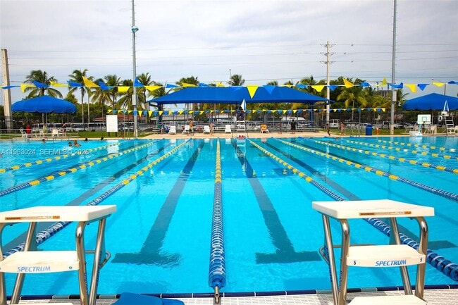 Photo - 17193 NE 18th Ave Unidad 2