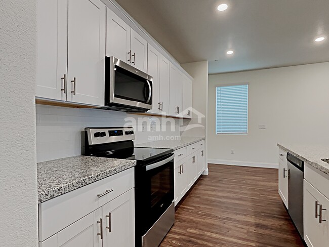 Photo - 330 Timber Kate Pl