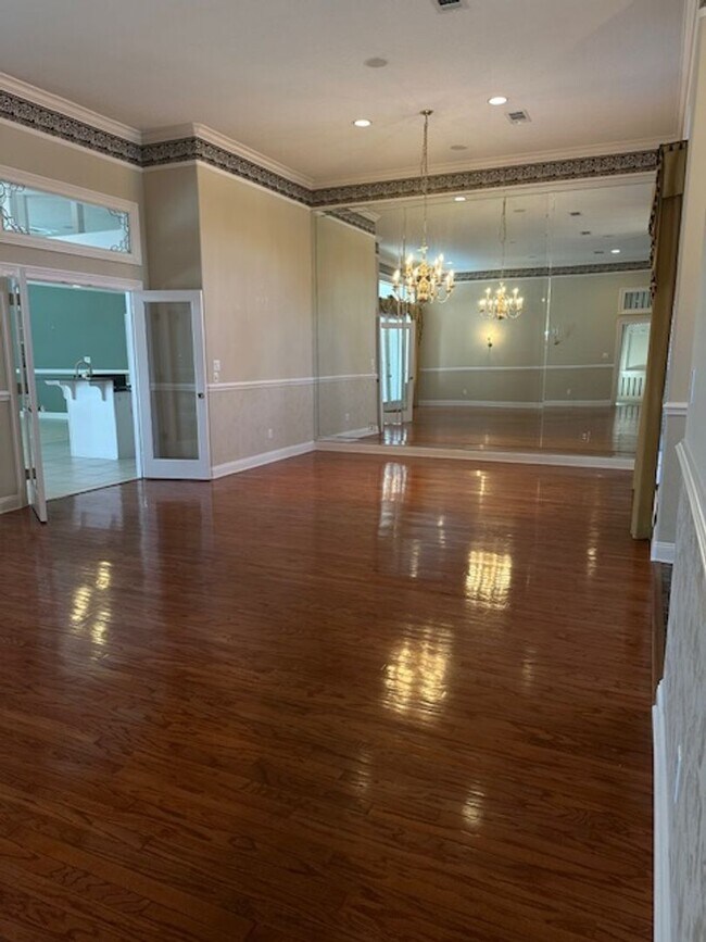 Photo - Fabulous Home in Gulf Breeze