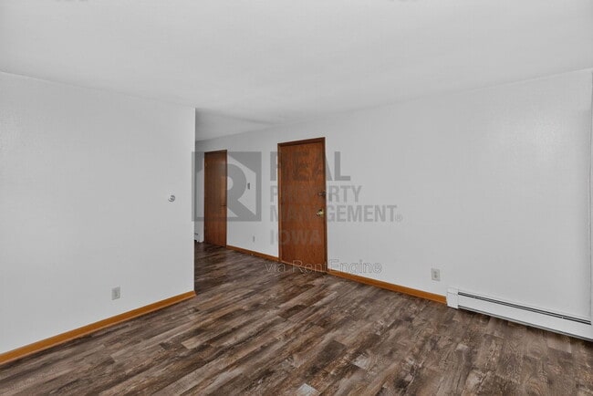 310 E 5th St Unit 3