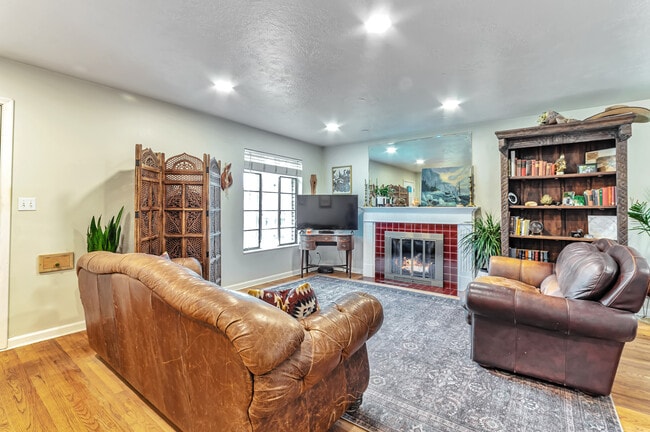 Photo - 1220 Binford St