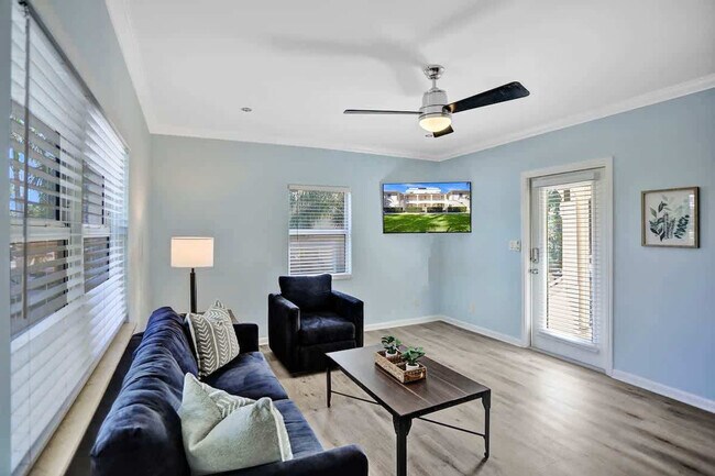 37 Hendricks Isle Unit SI FL2-ID1503942P