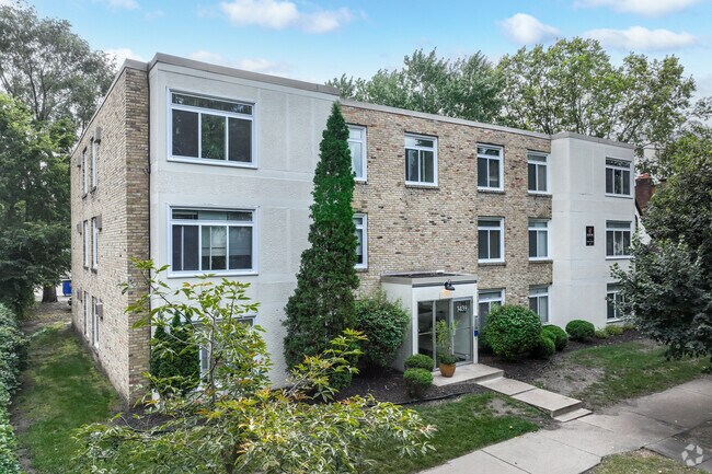 Photo - 3439 Garfield Ave S