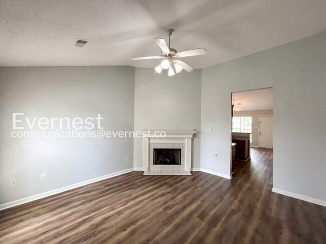 Photo - 9136 Kaitlyn Dr S