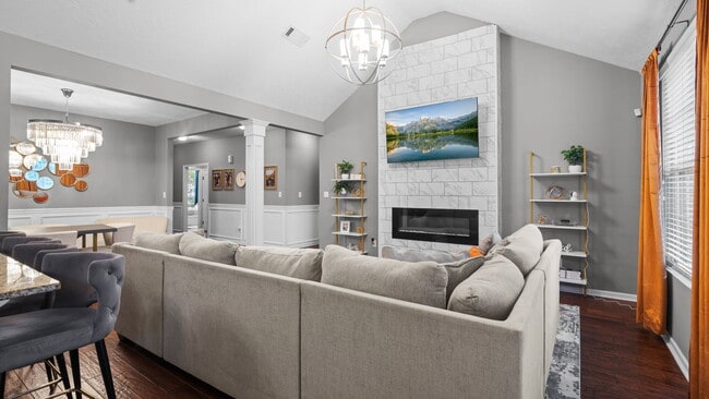 Photo - 807 Oshields Ct