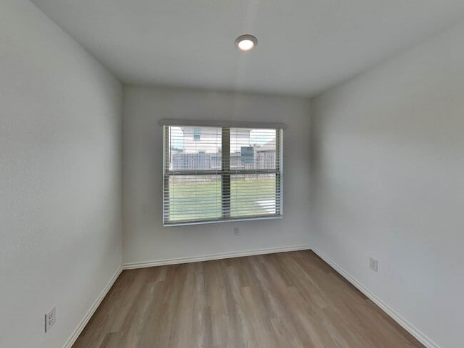 Photo - 22407 Sonora River Trce