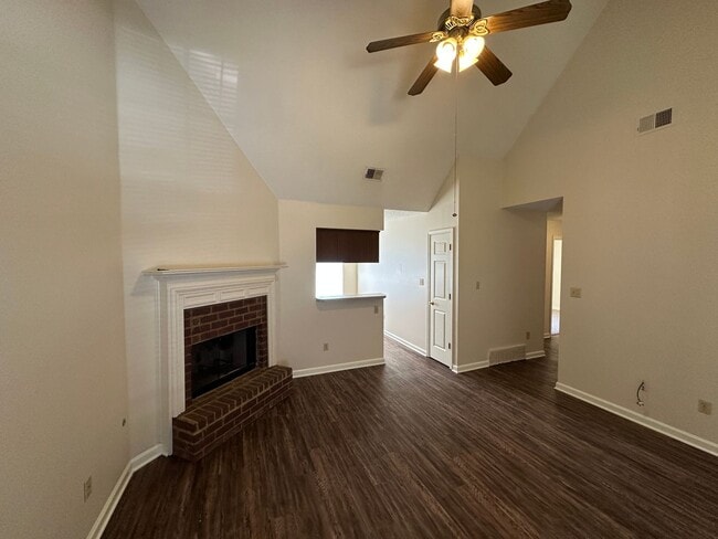 Photo - 3 Bedroom, 2 Full Baths in Horn Lake, Wellington Square Subdivision