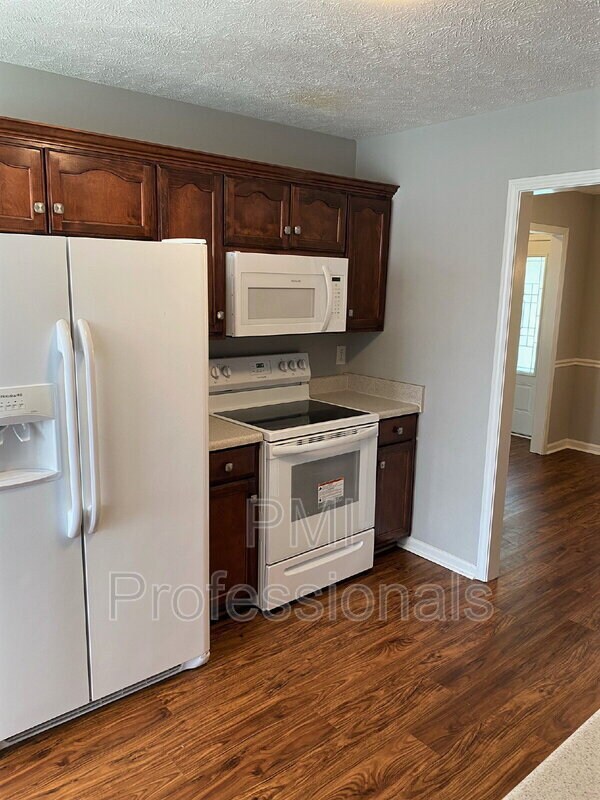 Photo - 3016 Florence Rd