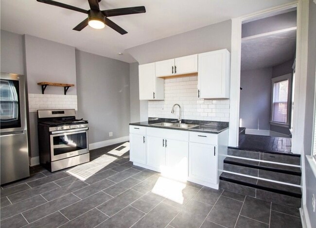 Photo - 1428 W 114th St Unidad 1428 West 114th Street