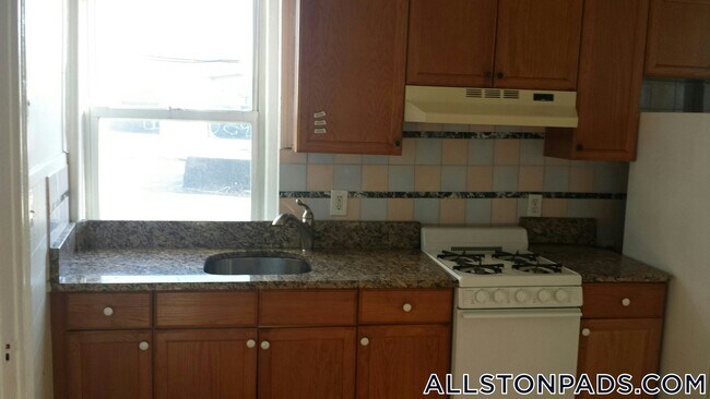 Photo - 73 Harvard Ave Unidad 4