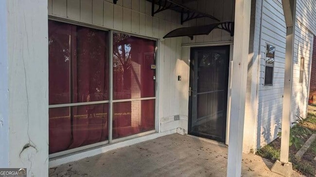 Photo - 774 Boulevard