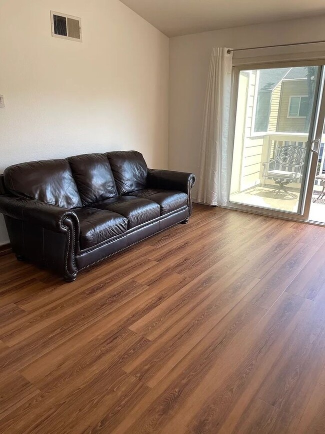 Photo - Beautiful 2-Bedroom Condo with Serene Wate...