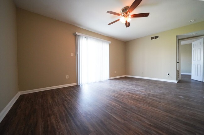 Photo - High Meadows - Newly Remodeled  1 bed,1 ba... House