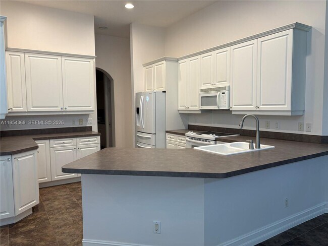 Photo - 18265 SE Ridgeview Dr